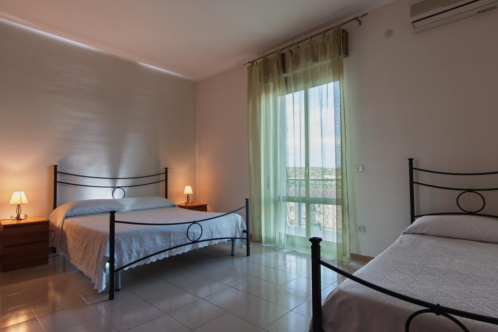 Joanne B&B Canicattini Bagni Phòng bức ảnh